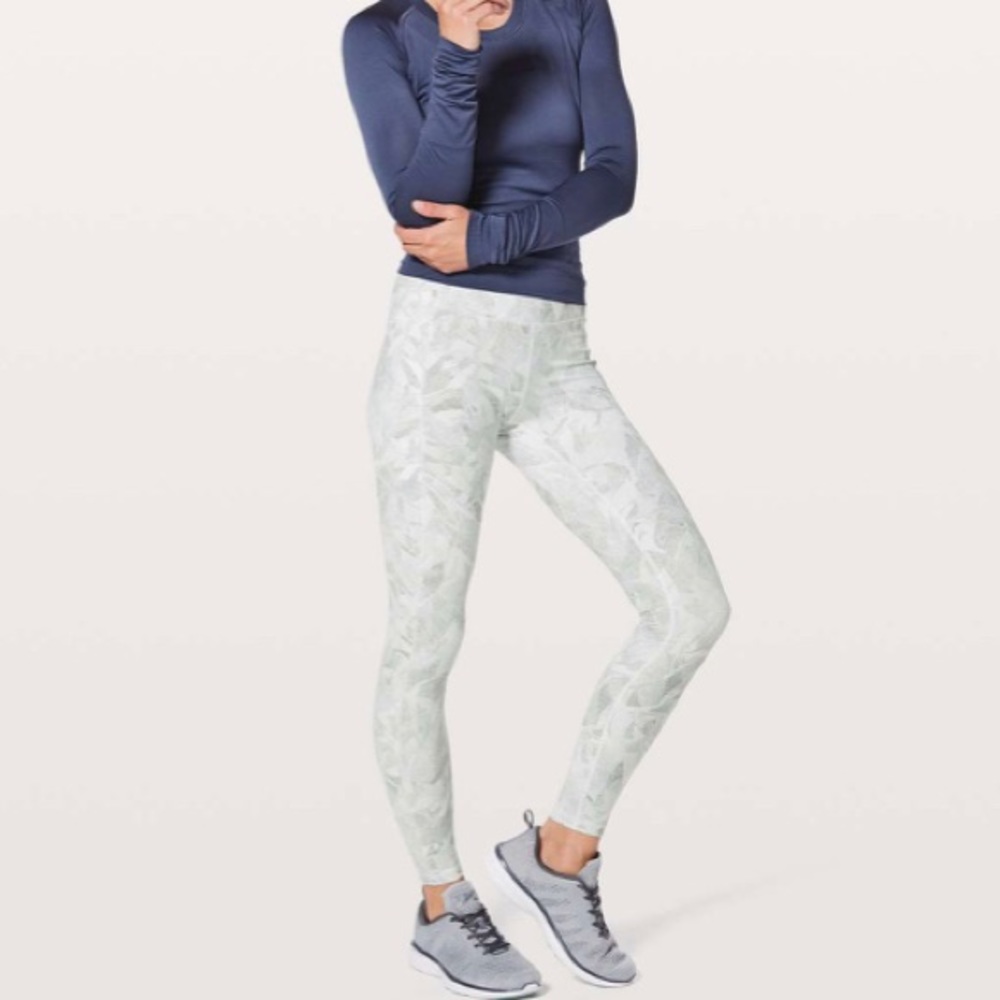 Lululemon Speed Up Tight 28”